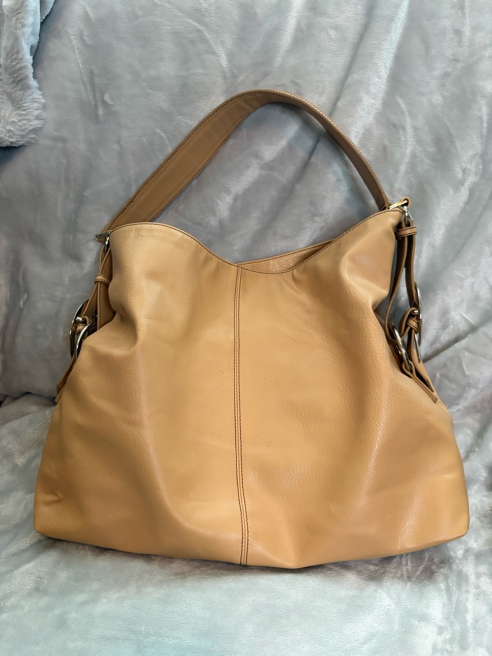 Chinese Laundry - Vegan Leather Shoulder Hobo Bag in Tan